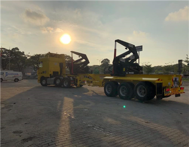 New Fleet - Side Loader